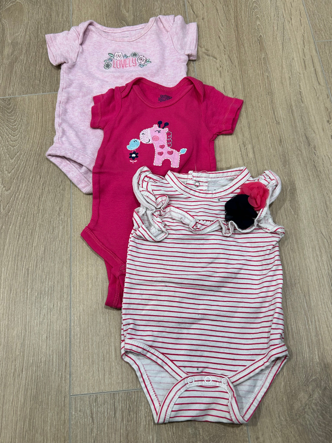 LOT CACHE COUCHE FILLE
